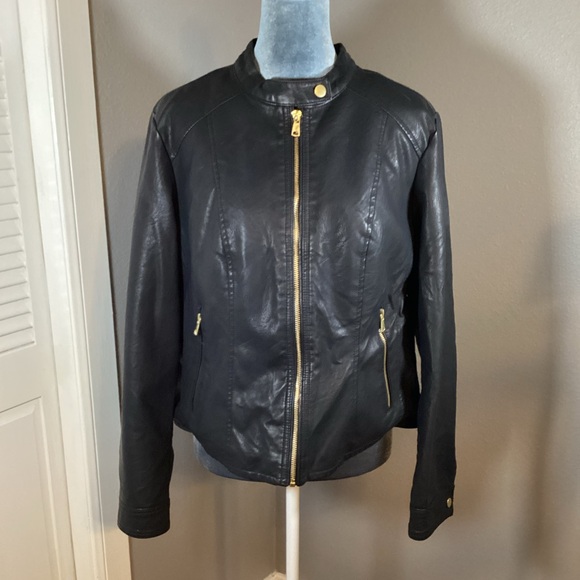Baccini Jackets & Blazers - Baccini Black Faux Leather Moto Jacket Size XL